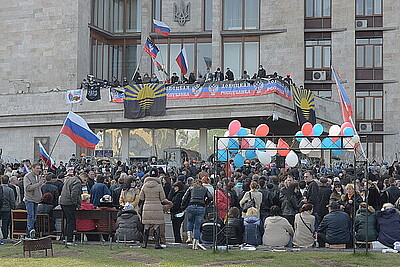 Pro-Russian separatists occupying the building of the Donetsk Regional State Administration in 2014
